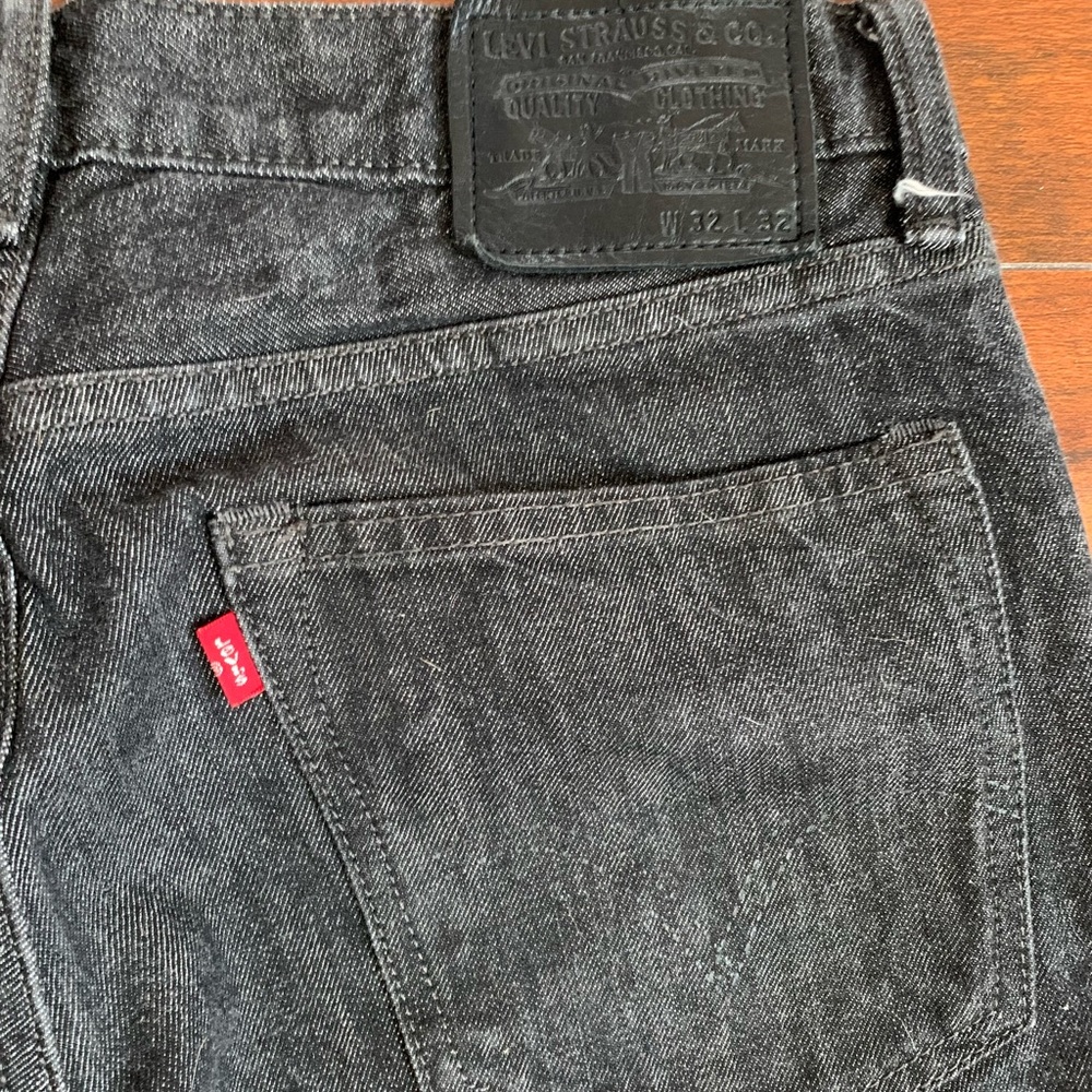 Levi’s Hesher Darkwash Straight leg Jeans